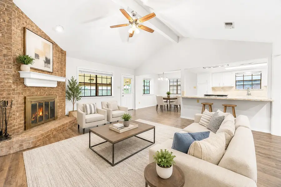 2019 Franklin Circle, Rosenberg, TX 77471 - #2