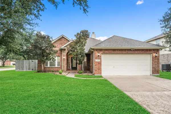 2119 Kingfisher Court, League City, TX 77573