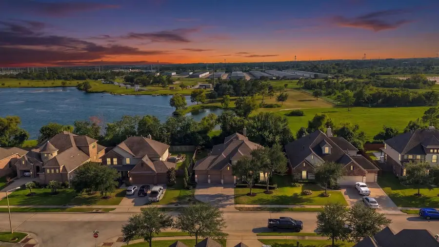 2936 Hawkins Creek Lane, League City, TX 77573 - #3