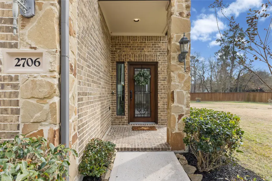 2706 Kings Retreat Circle, Kingwood, TX 77345 - Image #2