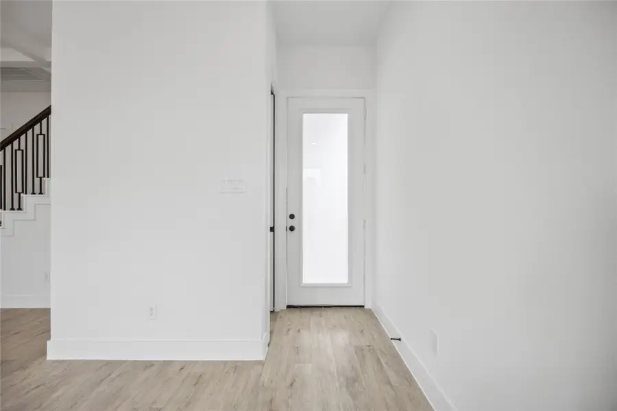 8107 Calhoun Road, Houston, TX 77033 - Image #2