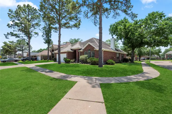 18091 Holly Forest Drive, Houston, TX 77084
