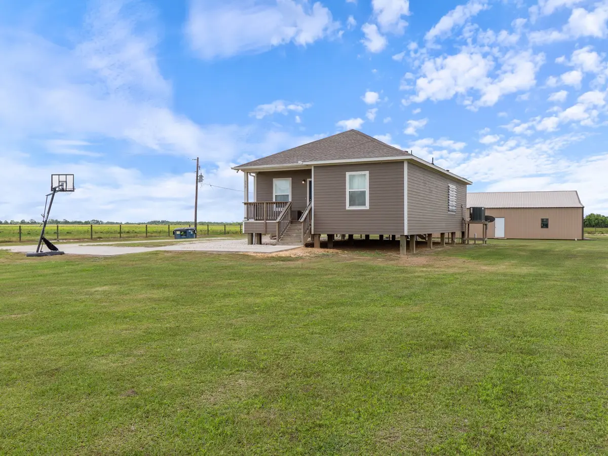 955 County Road 385, Palacios, TX 77465 - #1
