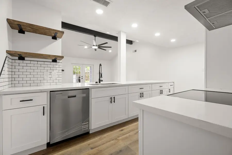 16114 Reseda Circle, Houston, TX 77062 - #3