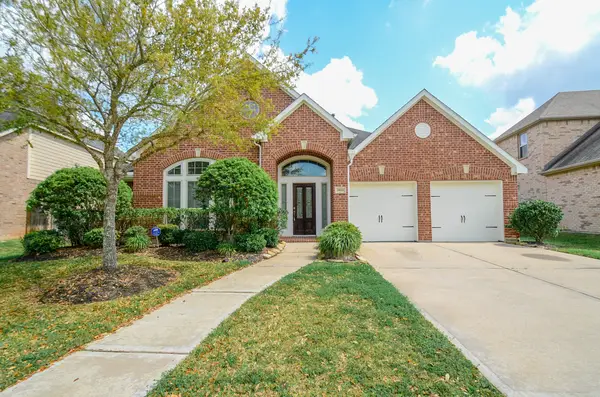 5611 Plum Point Court, Sugar Land, TX 77479