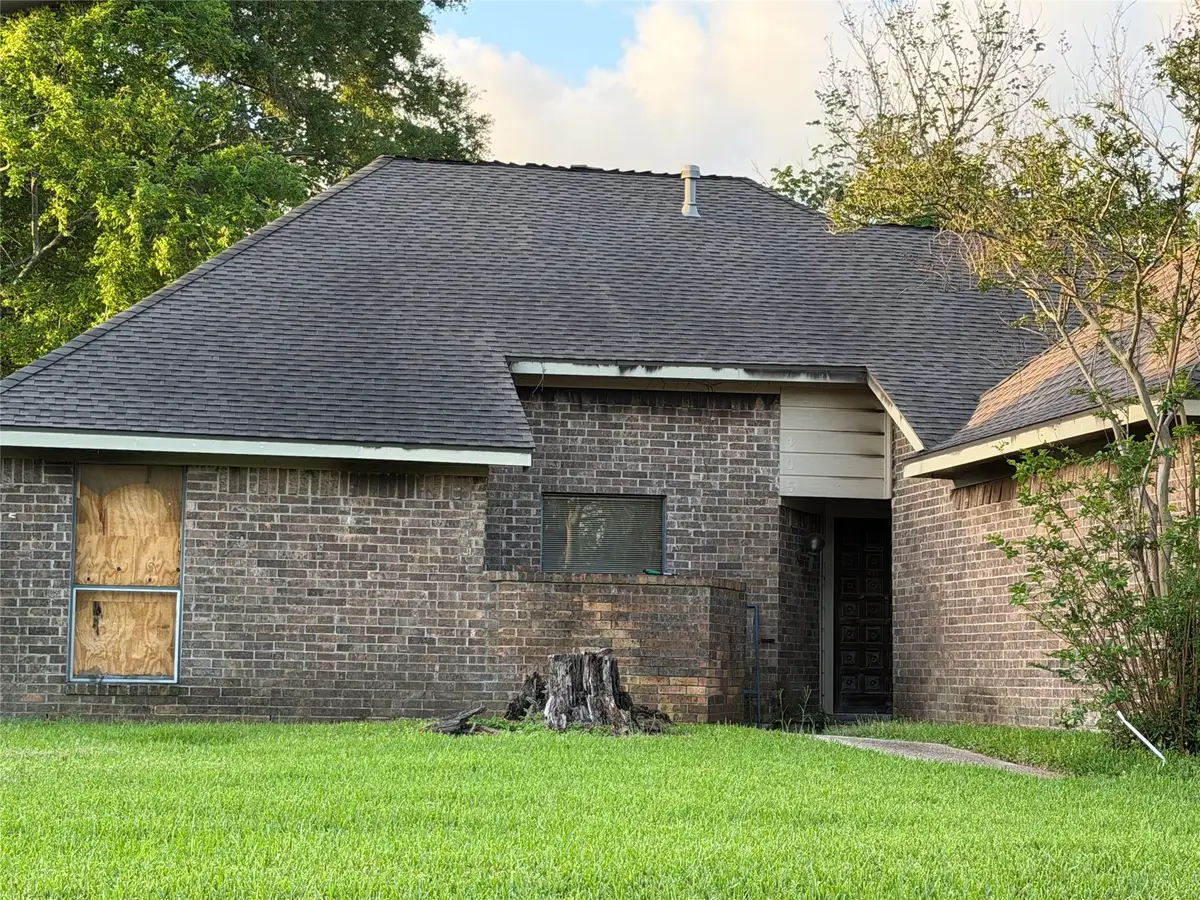 405 Post Oak Drive, Baytown, TX 77520 - #1