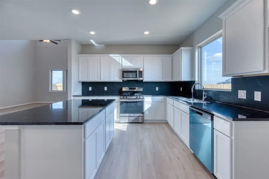 21123 Autumn Heights Drive, Rosharon, TX 77583 - #2