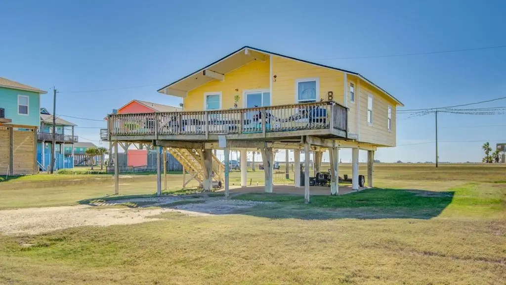 13219 Buccaneer Parkway, Freeport, TX 77541 - Image #1