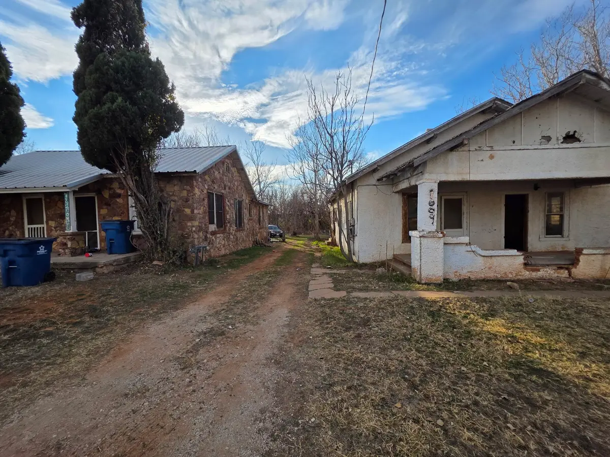 1007 Oak Street, Sweetwater, TX 79556 - Image #1