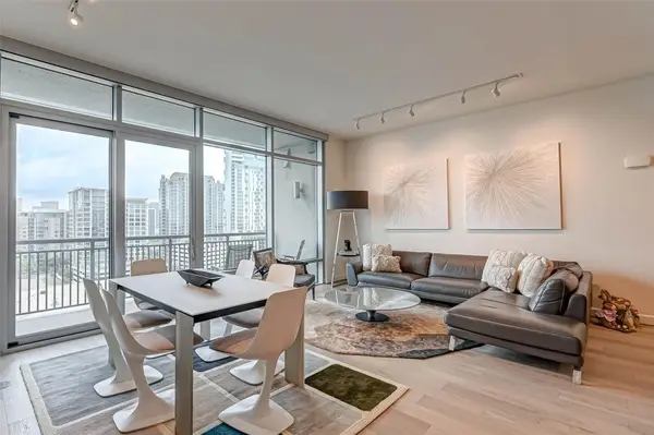 2207 Bancroft Street #1202, Houston, TX 77027