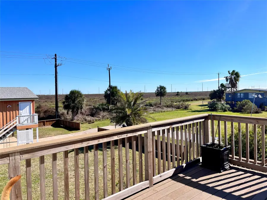 16506 Mansvelt Road, Jamaica Beach, TX 77554 - Image #3