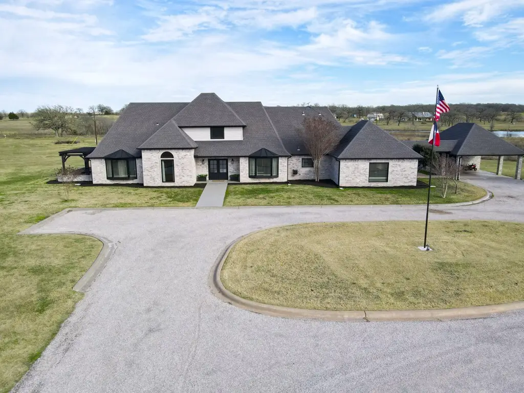 2824 County Road 117, Giddings, TX 78942 - Image #1