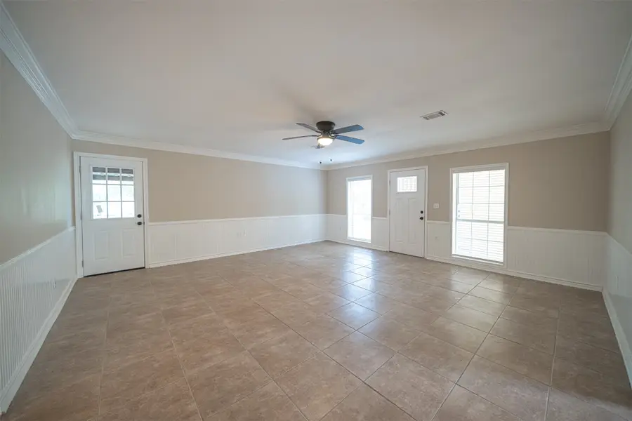 309 Camelot Circle, Lufkin, TX 75904 - Image #2