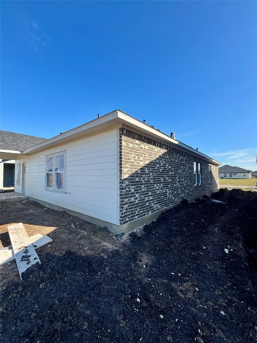 306 Cardinal Dr, Port Lavaca, TX 77979 - #3