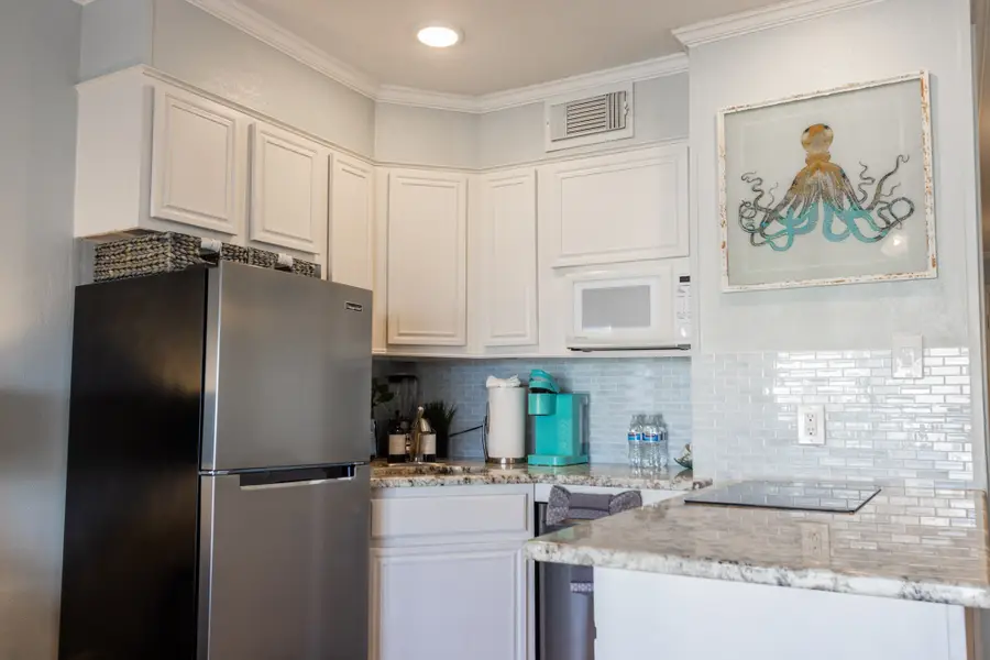 6102 Seawall Boulevard #212B, Galveston, TX 77551 - #3