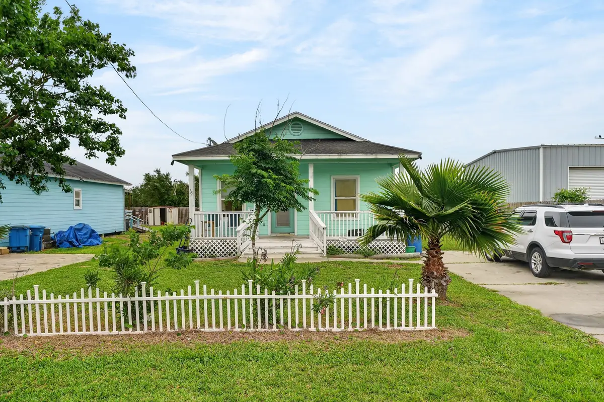 1824 Highway 35 S, Rockport, TX 78382 - #1