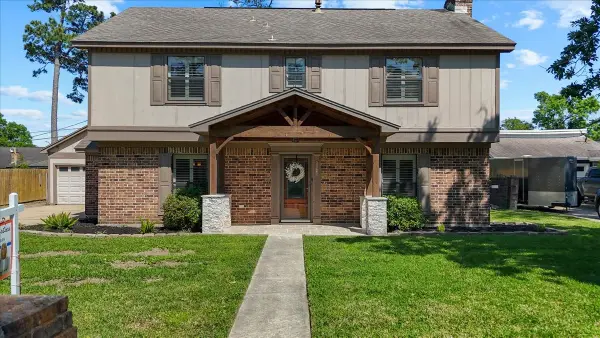 3725 Autumn Lane, Baytown, TX 77521