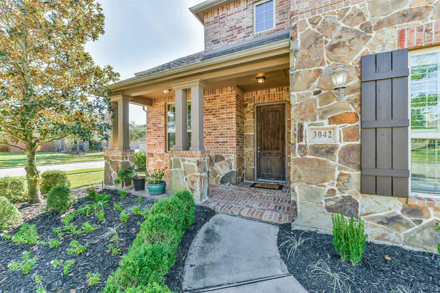 3042 Rabbit Brush Lane, Manvel, TX 77578 - Image #3