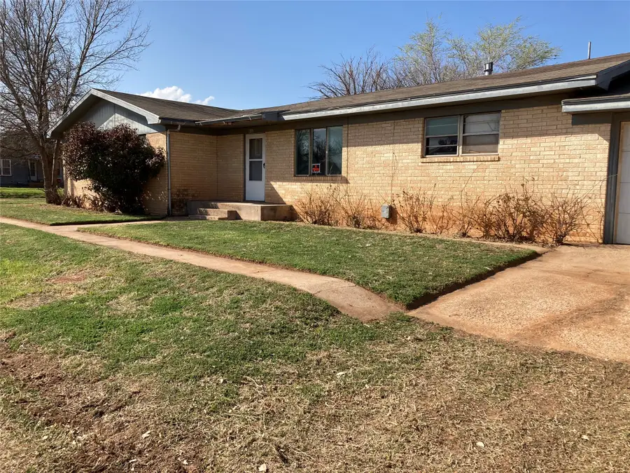 1320 Moody Street, Paducah, TX 79248 - #3