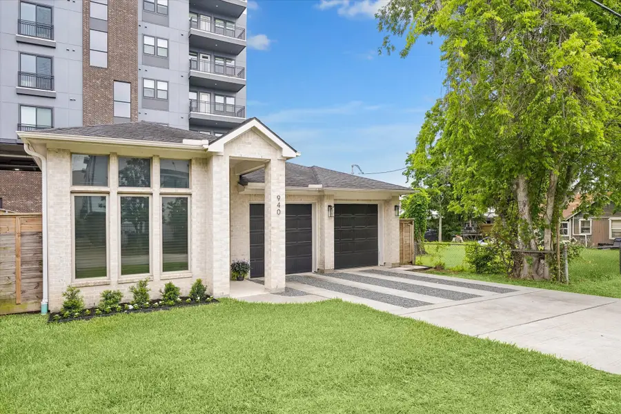 940 W 21st Street, Houston, TX 77008 - #2