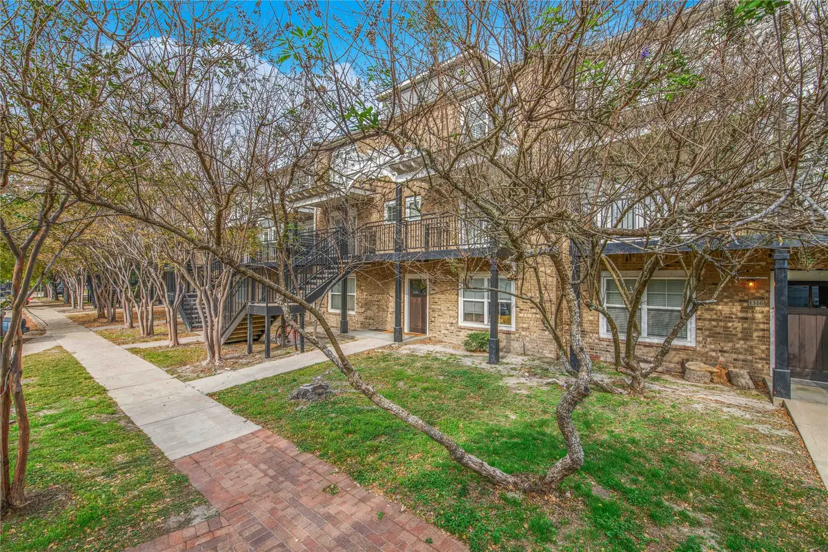 1725 Harvey Mitchell Parkway S #1328, College Station, TX 77840 - Image #1