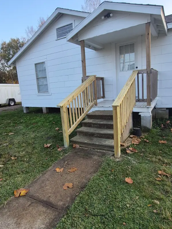 712 Stowell Street, Anahuac, TX 77514