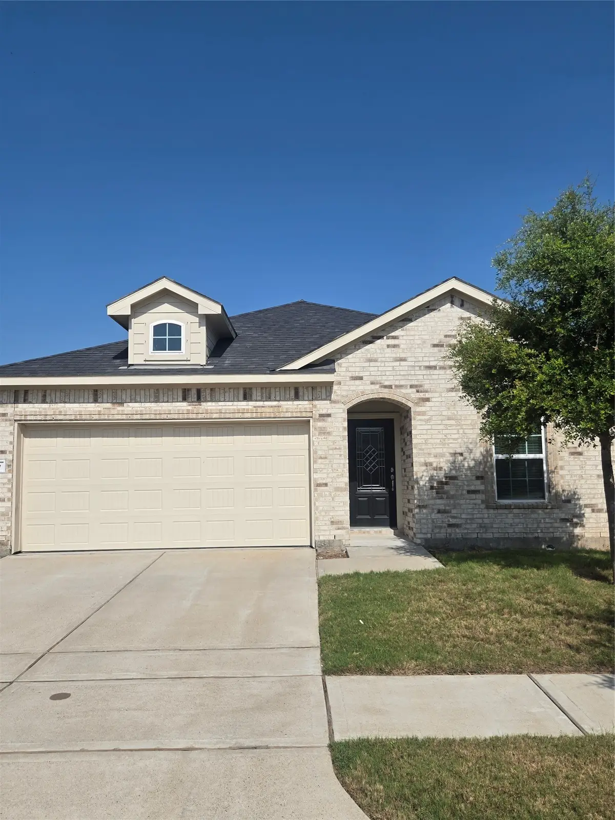 307 Prairie Grass Trail, Clute, TX 77531 - #1