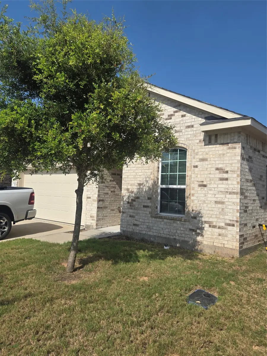 307 Prairie Grass Trail, Clute, TX 77531 - #2