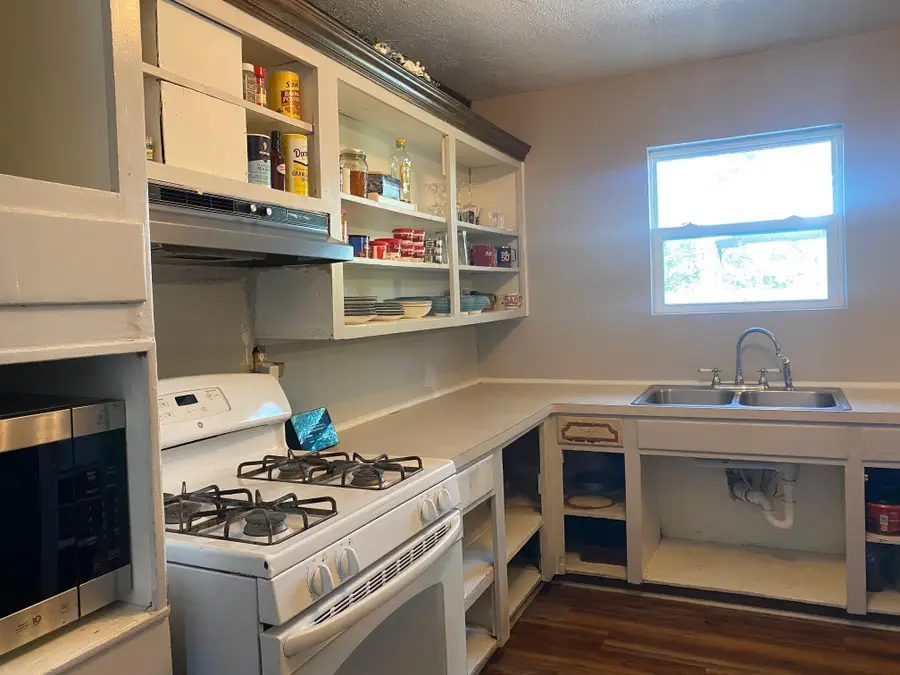 7735 Lawrence Drive, Beaumont, TX 77708 - #3