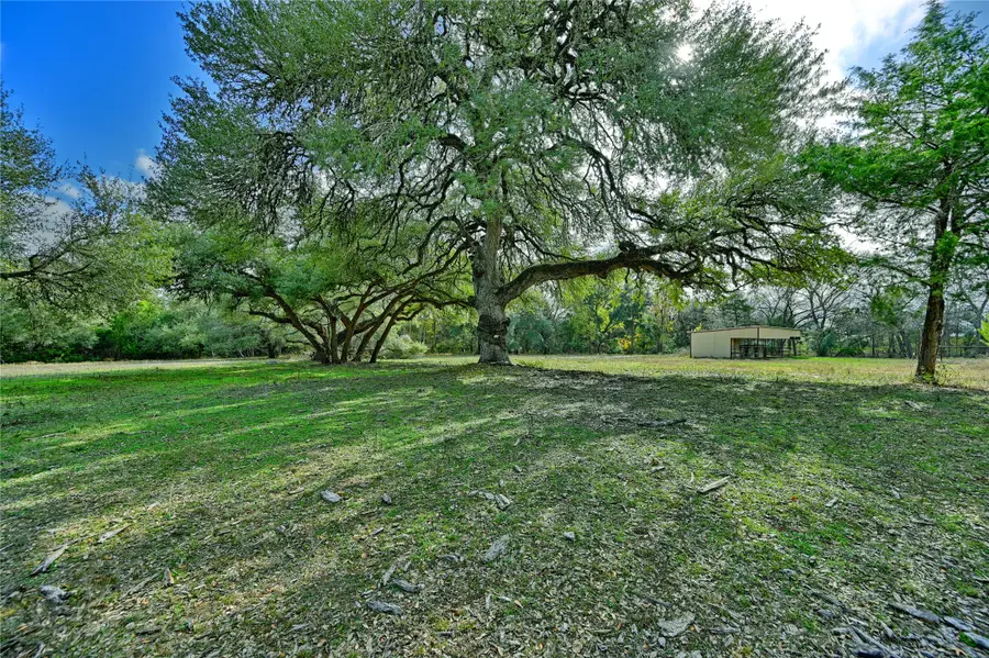 505 N Live Oak Street, Round Top, TX 78954 - Image #2