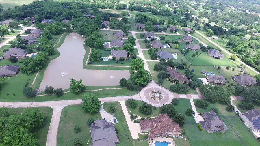 6010 Crystal Water Drive, Richmond, TX 77406 - #2