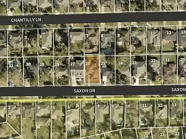 2106 Saxon Drive, Houston, TX 77018
