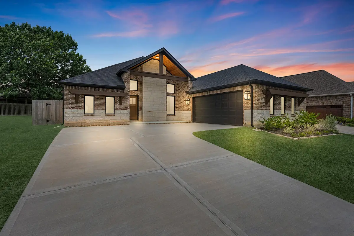106 Wyndemere Drive, Montgomery, TX 77356 - #1