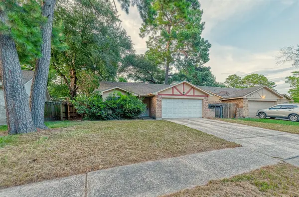 7035 Foxfield Lane, Humble, TX 77338