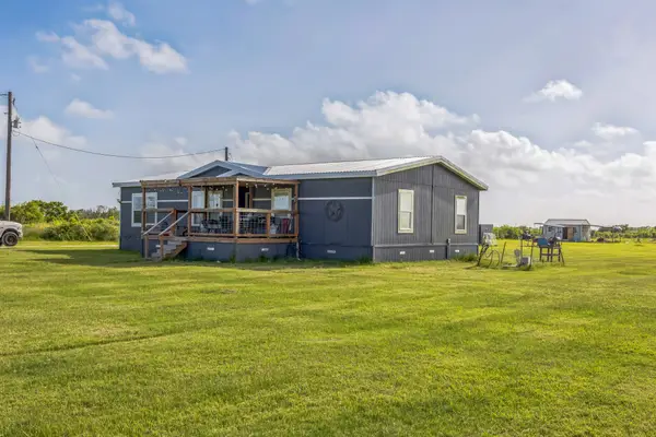 248 County Road 477, Palacios, TX 77465