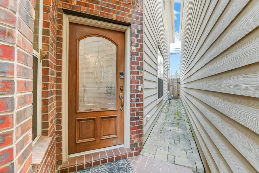 2634 Couch Street, Houston, TX 77008 - Image #2