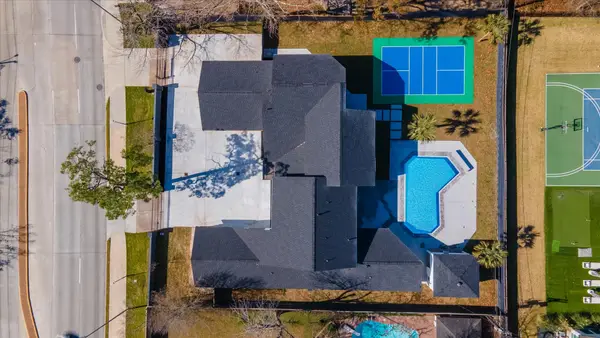 12564 Memorial Drive, Houston, TX 77024