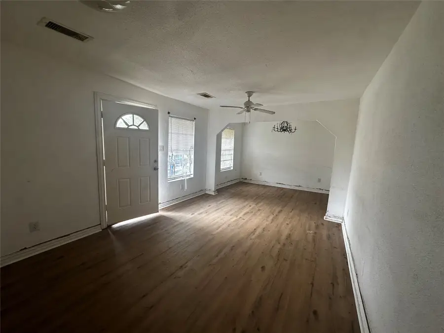 1127 Niagara Street, Houston, TX 77051 - #2
