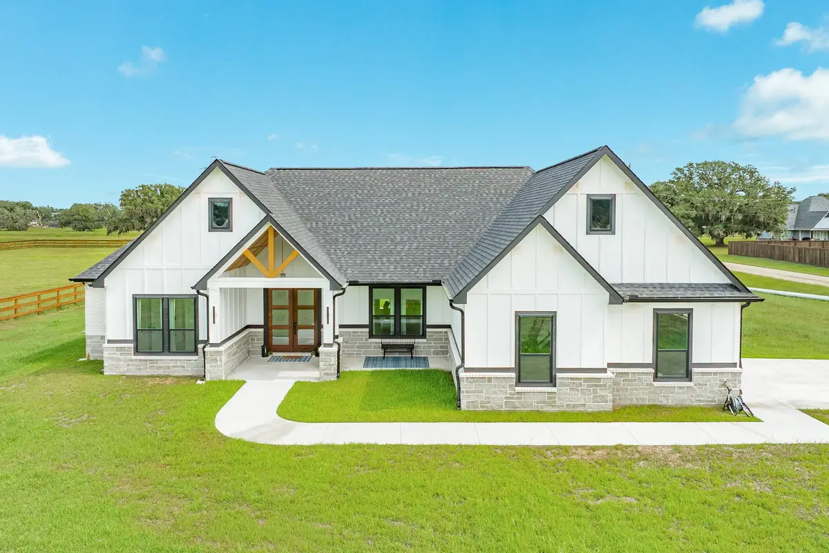 1208 Quarter Horse Trail, Angleton, TX 77515 - #1