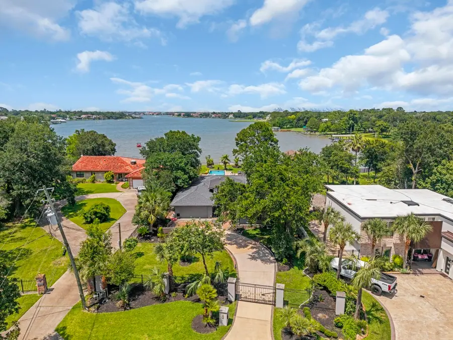 217 Lakeshore Circle, Seabrook, TX 77586 - #3