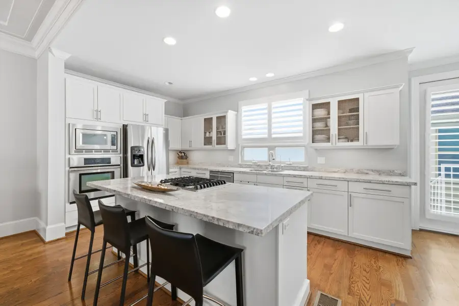 4915 Chenevert Street, Houston, TX 77004 - #3