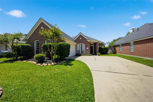 3714 Crescent Drive, Pearland, TX 77584