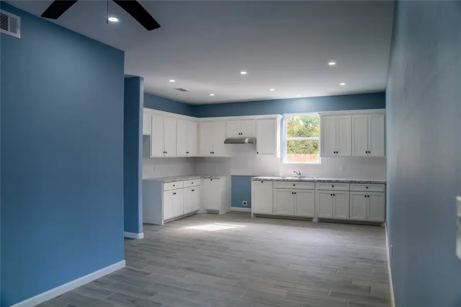 1654 County Road 3540, Cleveland, TX 77327 - Image #2