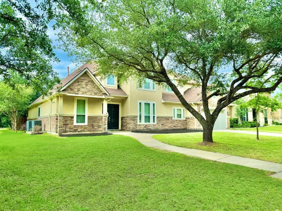 5318 Handbrook Drive, Houston, TX 77069 - Image #2