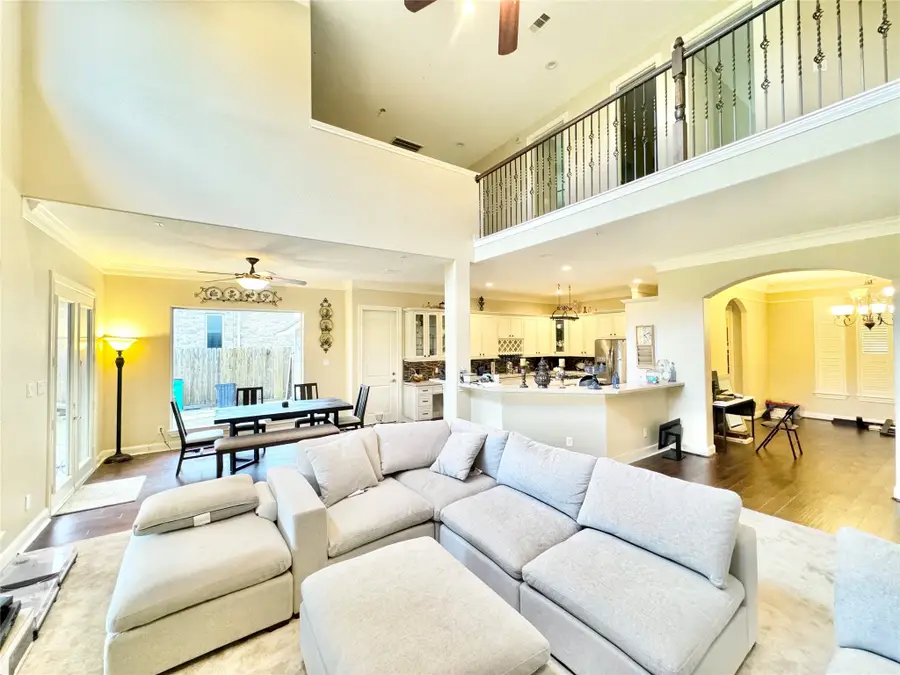 5318 Handbrook Drive, Houston, TX 77069 - Image #3