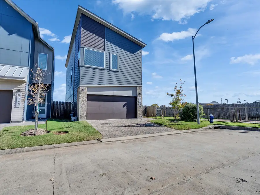 5702 Rucio Lane, Houston, TX 77092 - #2