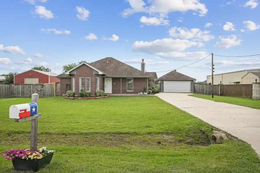3603 Lone Pine Drive, Santa Fe, TX 77510 - #2