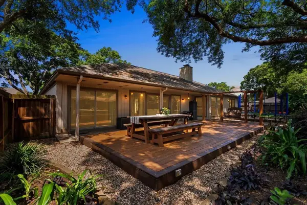 1626 Lake Bluff Drive, El Lago, TX 77586