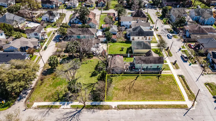 1724 Common Street, Houston, TX 77009 - Image #2