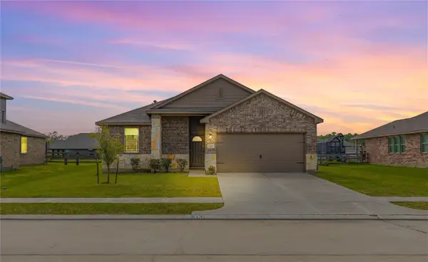 213 Kickapoo Drive, Anahuac, TX 77514